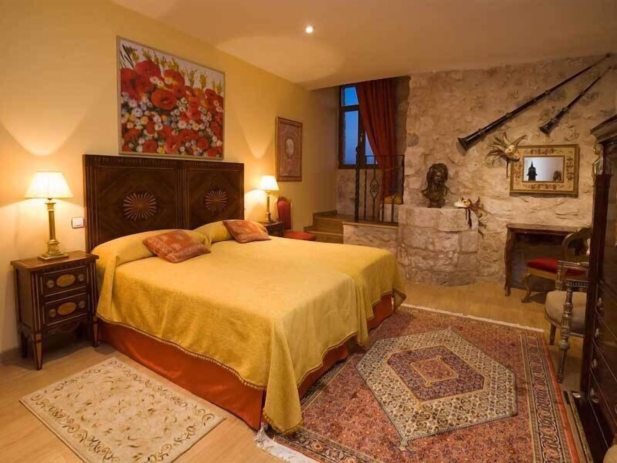 Residencia Real Del Castillo De Curiel Curiel de Duero Kültér fotó